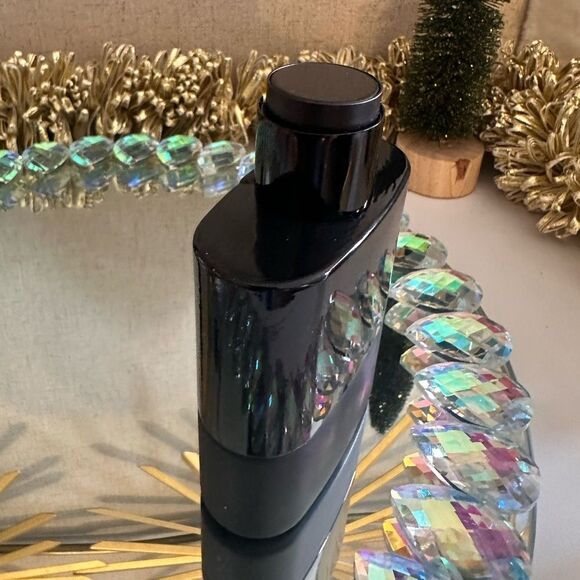 Prada Luna Rossa Black Eau de Parfum - 3.3 fl oz - Bold &
Sophisticated - Picture 5 of 17